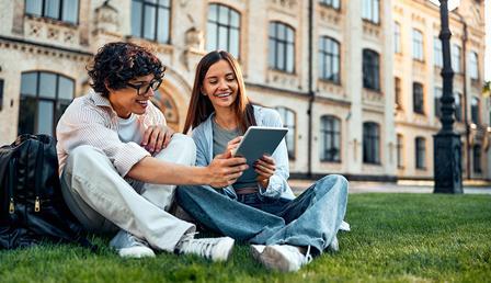Harvard’a kabul alan öğrencilere vize engeli