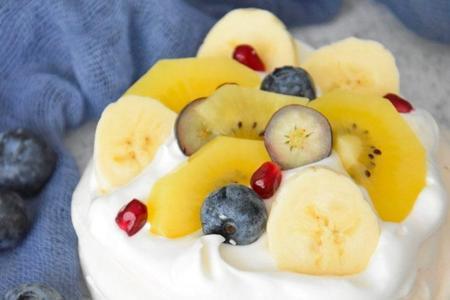 Balerin zarafetinde bir tatlı: Pavlova pastası