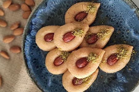 Ramazan 11. gün: Bal badem tatlısı tarifi