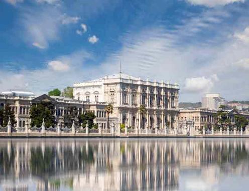 Dolmabahçe Palace in Istanbul: More than a museum