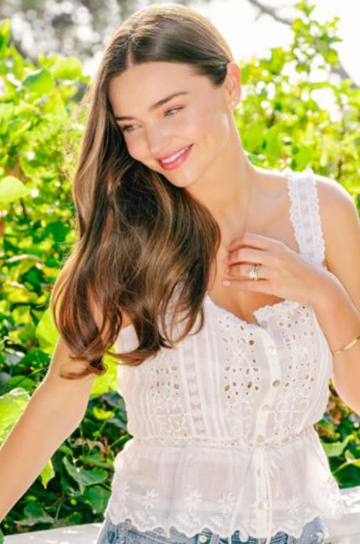 Miranda Kerr Nasıl Böyle Işıldıyor? İşte Güzellik Sırları...