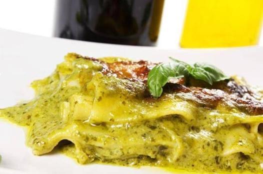 Pesto soslu lazanya tarifi