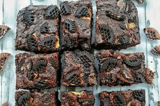 Bisküvili yumuşak browni tarifi