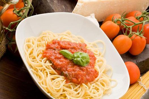 Parmesanlı domates sosu tarifi