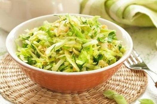 Beyaz lahana salatası tarifi