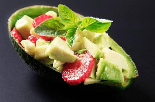 Avokado salatası tarifi