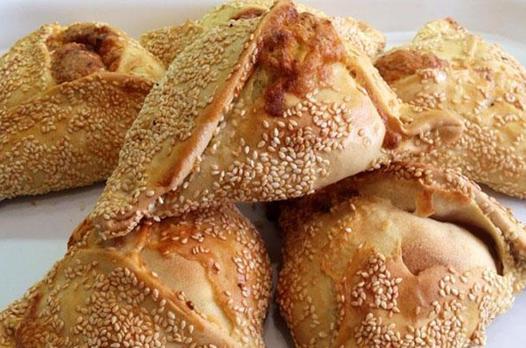 Pilavuna tarzı üzümlü çörek tarifi