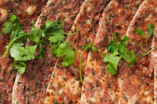 Ev yapımı lahmacun tarifi