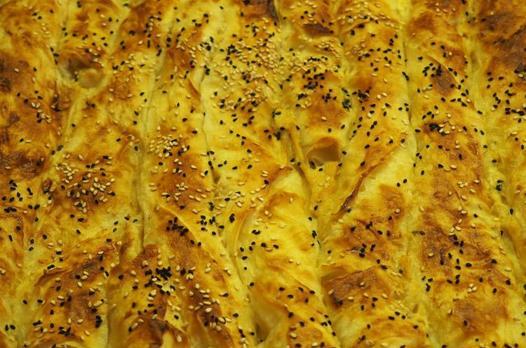 Kolay peynirli börek tarifi