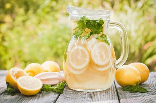 Nane yapraklı limonata tarifi