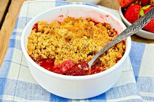 Çilekli crumble tarifi