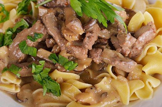 Beef stroganoff tarifi