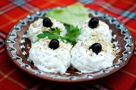 Yoğurtlu kuskus salatası tarifi