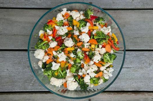 Karnabahar ve brokoli salatası tarifi