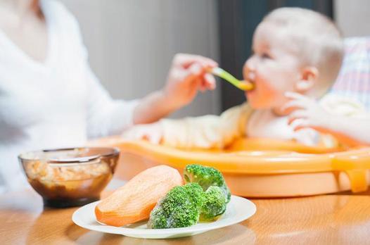 Bebeklere brokoli çorbası tarifi