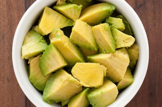 Yağı da kendisi kadar faydalı! Evde kolayca yapılabiliyor... İşte avokado yağı yapımının püf noktaları