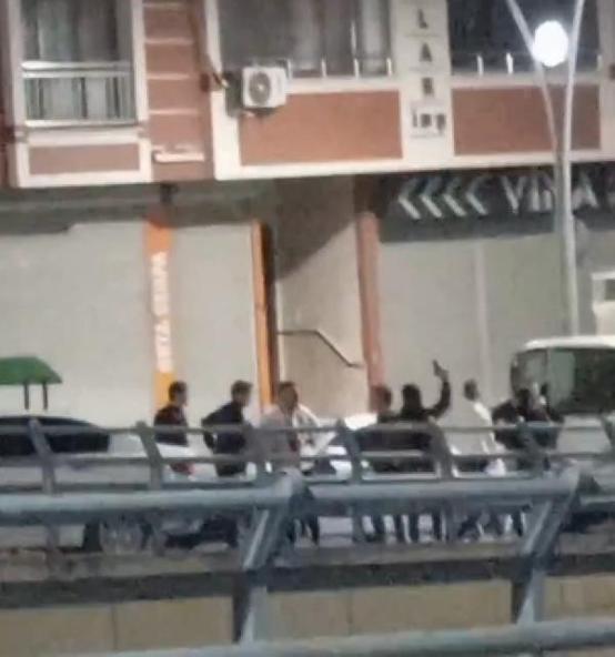 İstanbul Sultangazide silahlı kavga: Peş peşe ateş etti