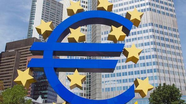 Euro bölgesi Aralıkta daraldı