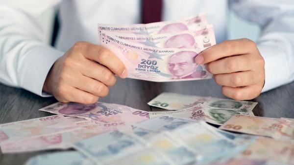 Mevduatta keskin düşüş