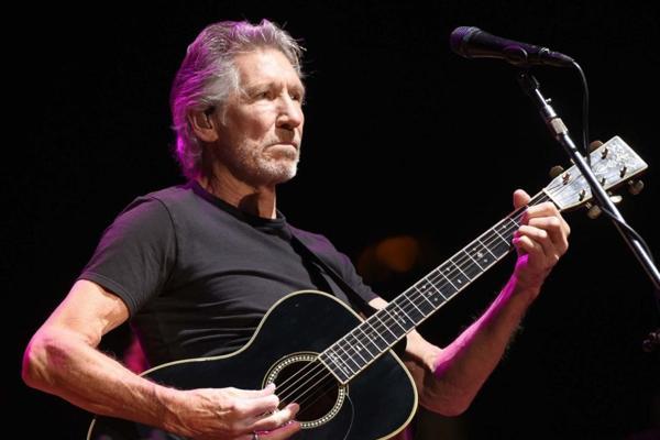 Roger Waters release a new version of Pink Floyd classic