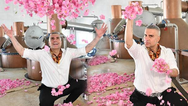 7 yıl önce hayallerinin peşinden gitti... Şimdi gül fabrikası var