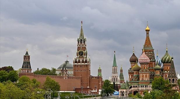 Kremlin büyük değişim karşısında şaşkın ve memnun