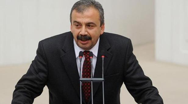 SIRRI SÜREYYA ÖNDER HAYATINI KAYBETTİ