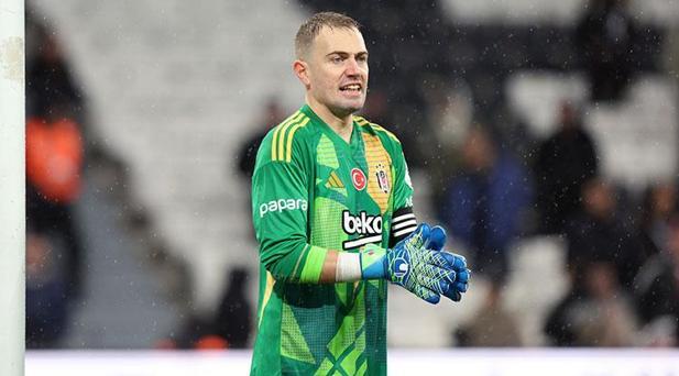 MERT KALESİNİ GOLE KAPATAMIYOR