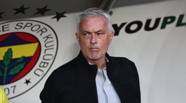 MOURINHO İLK DERBİSİNİ KAZANMAK İSTİYOR