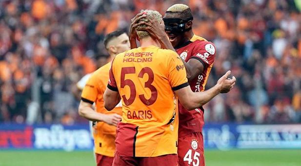 GALATASARAY 25. ŞAMPİYONLUĞU VE 5. YILDIZI KUTLUYOR