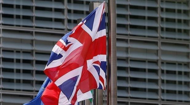 İngiltere, İsraildeki diplomatların ailelerini ülkeden çıkardı