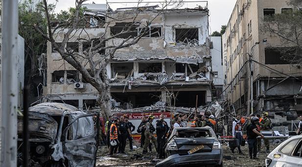 İran, stratejik hedefleri yok etti