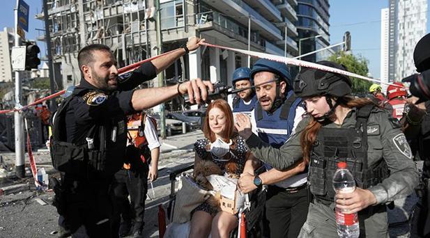 Soroka Hastanesi patlama dalgasından etkilendi