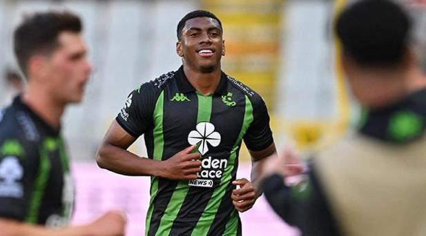 ONUACHU SONRASI TRABZONA BİR FORVET DAHA