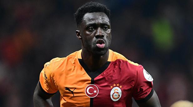 GALATASARAYDAN SANCHEZE VİZE YOK