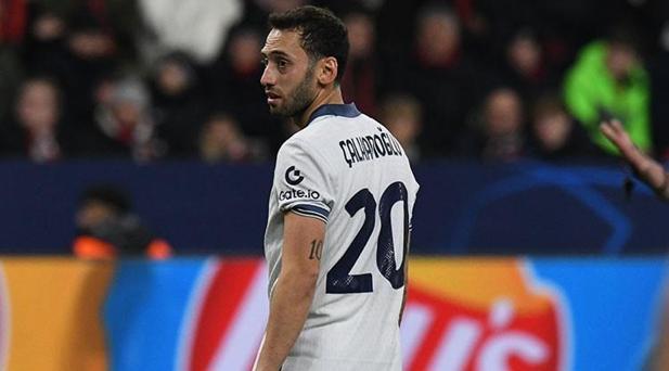 INTER, HAKAN ÇALHANOĞLUNDAN VAZGEÇMİYOR