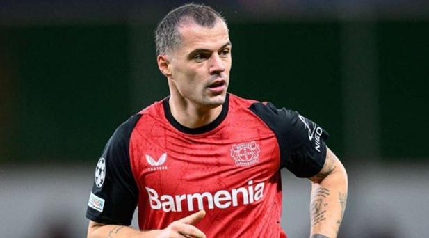 XHAKA, SUNDERLANDE GİDİYOR