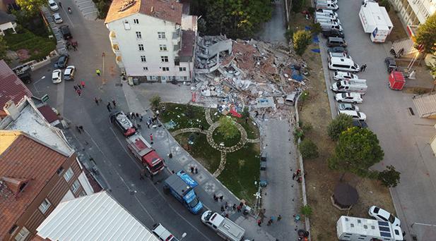 BALIKESİRDE 4,4 BÜYÜKLÜĞÜNDE DEPREM