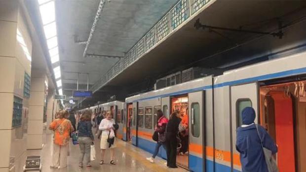 Yenikapı Metro İstasyonunda yangın paniğe neden oldu