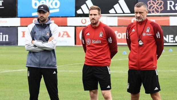 Beşiktaş, derbi taktiğini çalıştı