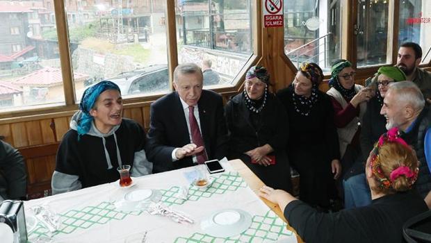 Erdoğan, Ayder'de vatandaşlarla sohbet etti