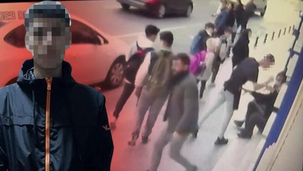 Beyoğlu'nda korkunç cinayet kamerada: Kalemle öldürdü