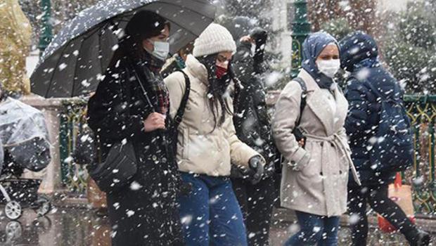 İstanbul'da kar yağacak mı? Hafta sonu için tahminler değişti: Prof. Dr. Orhan Şen bölge bölge uyardı