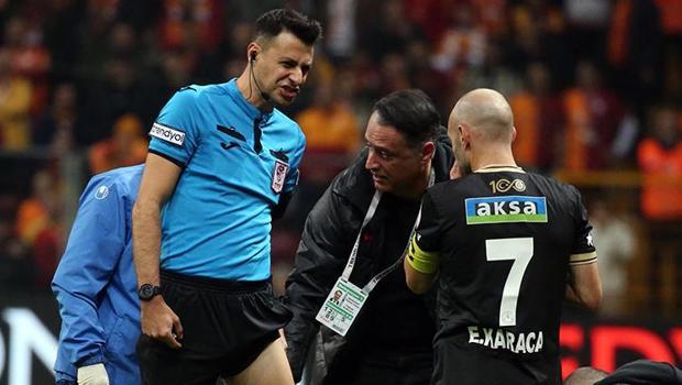 Galatasaray - Alanyaspor maçının hakemi Ali Şansalan sakatlandı