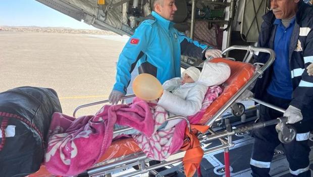 Gazzeli 23 hasta daha Türkiye'ye getirildi
