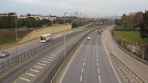 Yılın ilk gününde İstanbul'da trafik yoğunluğu yüzde 1'e düştü
