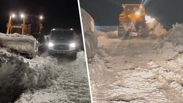 Van'da karla mücadele gece de sürüyor: Kar yer yer 4 metreyi aştı