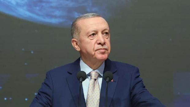 Cumhurbaşkanı Erdoğan: Yabancı aplikasyonlar yerine Türkiye menşeli uygulamalar kullanılmalı