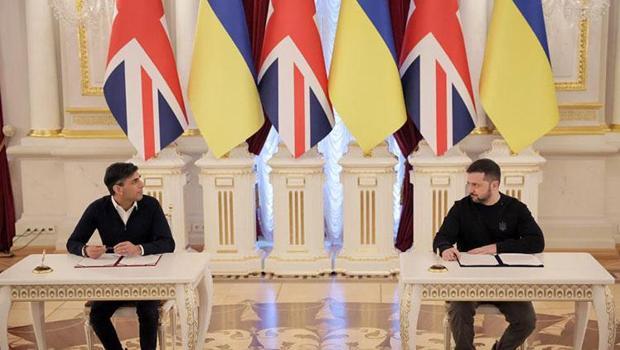 İngiltere’den Ukrayna’ya 2,5 milyar sterlinlik askeri destek