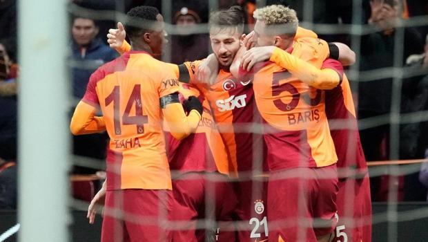 Kayserispor'u 2-1 yenen Galatasaray, evindeki yenilmezliğini 27 maça çıkardı
